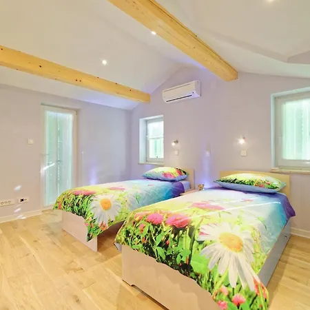 Demetra Ferienhaus *