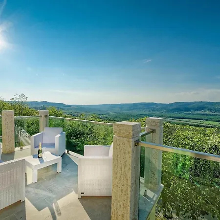 Demetra Ferienhaus *