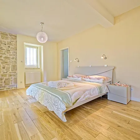 Feriehus Demetra Motovun